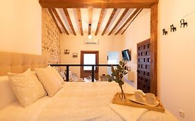 Apartamentos Boutique Hya
